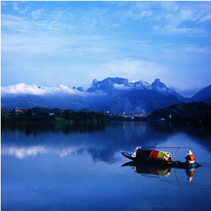 喜樂(lè)O線：猛洞河漂流、鳳凰古城兩日游